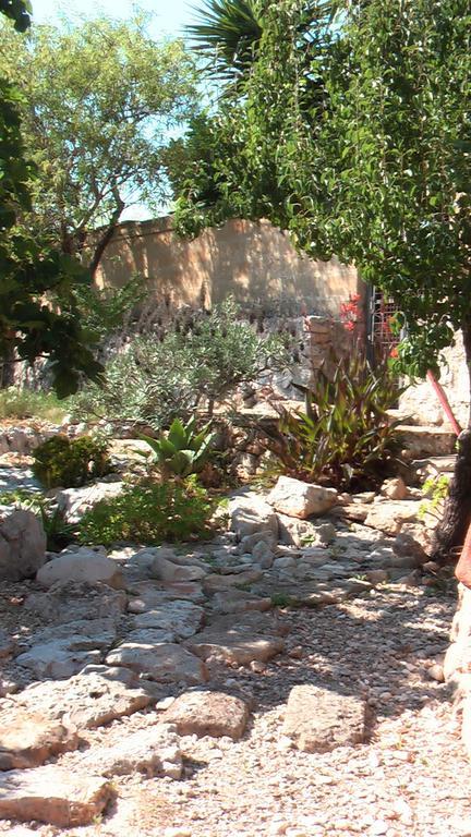 Bed and Breakfast Casa Veneri Salve Exterior foto